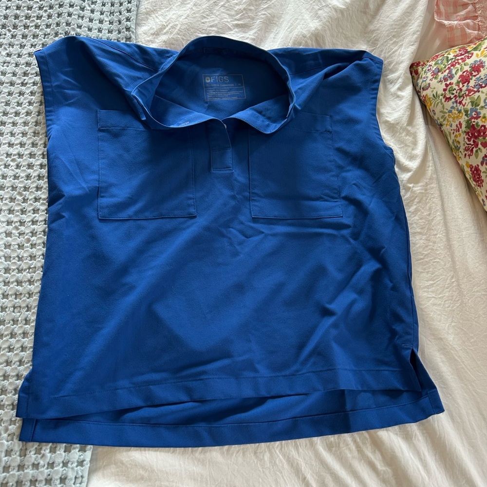 Figs winning blue scrub top
